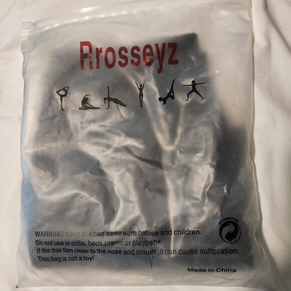 NWT Rrosseyz Women's Workout Shorts w/ Pockets Black Medium - Picture 5 of 5